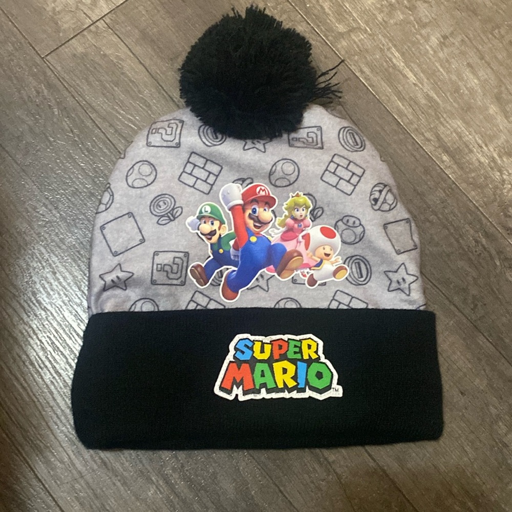 Toque Super Mario  warm double lined soft kids hat - size4-6x